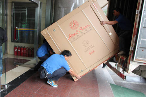 浉河钢琴贵重工艺品无忧运